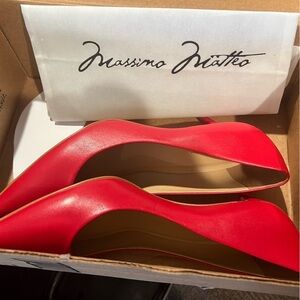 S21. NWT Massimo Matteo Celeste Mid Heel Pump 8M